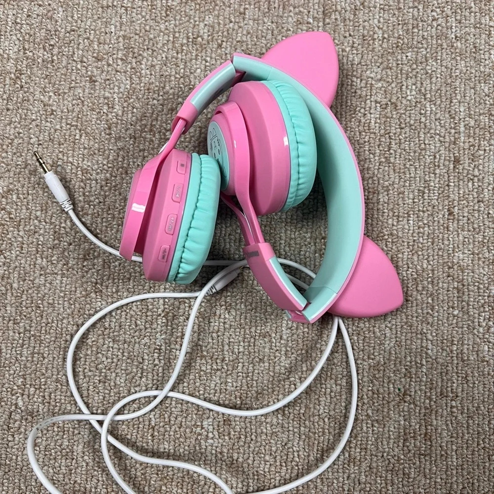 Riwbox CT-7 Cat Ear Kids Headphones Pink & Green Bluetooth LED Light Foldable